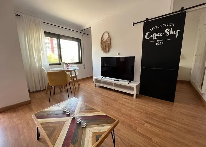 Apartamento De Playa Con Piscina